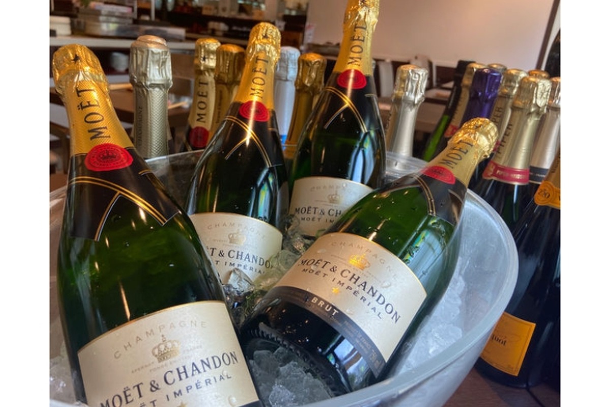 シャンパンのフリーフローが特別価格！「山楽シャンパンフェス2023」開催
