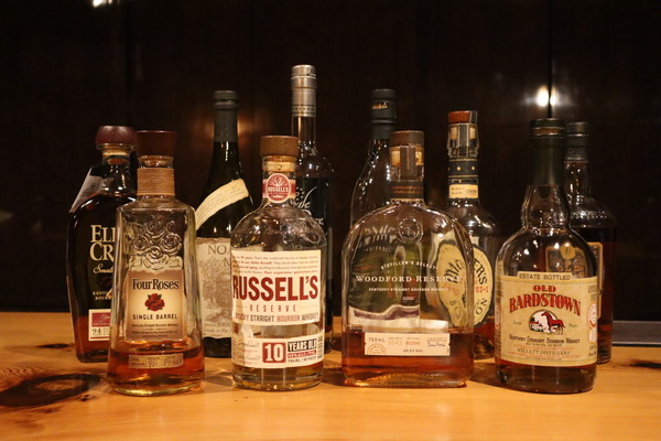 バーボン・ヴァレー 6年【ウイスキー特級】 バーボン・ヴァレー 6年