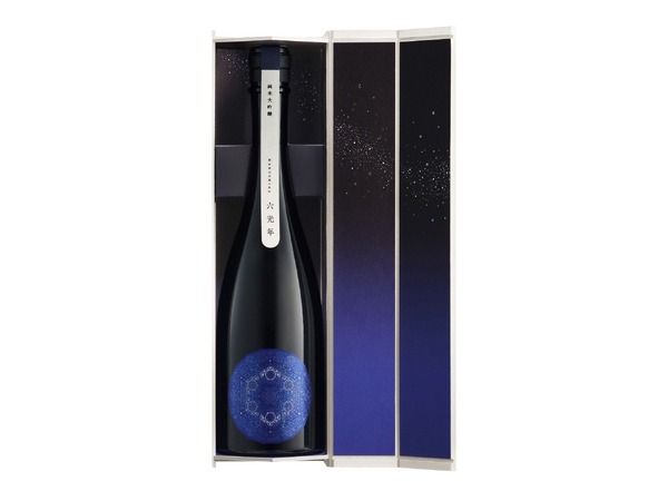 これは気になる！3万円の日本酒】「HAKUSHIKA 六光年 純米大吟醸」爆誕