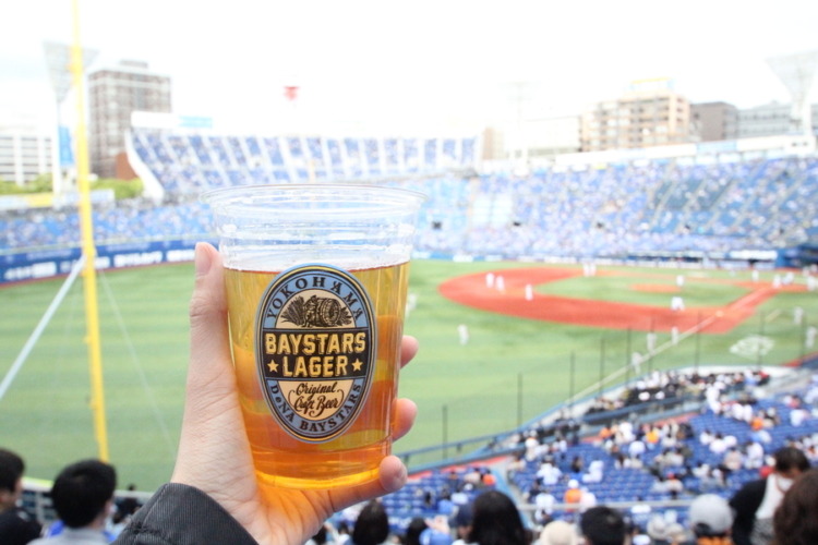 オリジナルのクラフトビールにレモンサワーまで 横浜スタジアム のスタジアムグルメを徹底解説 Nomooo ノモー