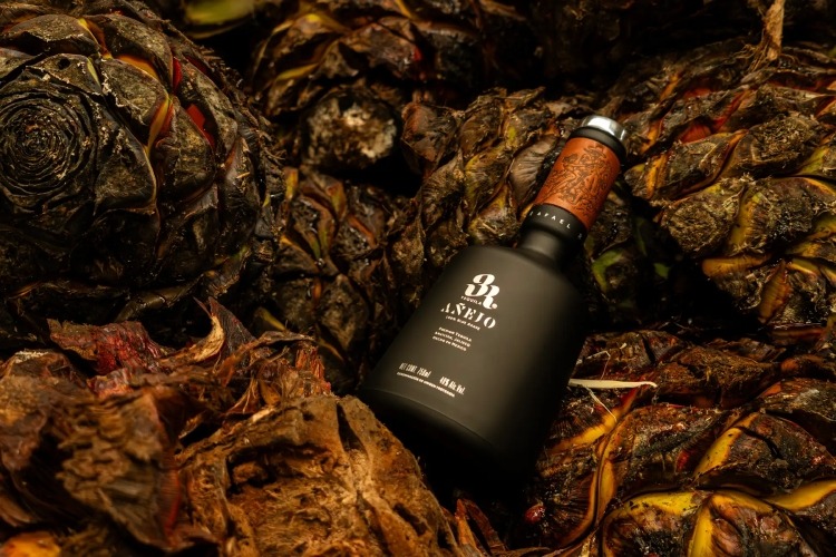 日本限定のラグジュアリーテキーラ】一味違うテキーラ！「トレスエレ