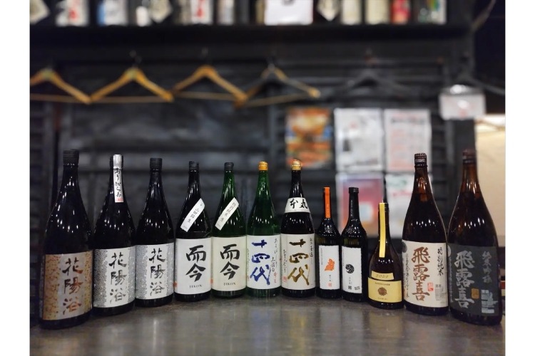 激安！3,000円で十四代などの希少な日本酒を飲み比べ】「希少酒5種＋