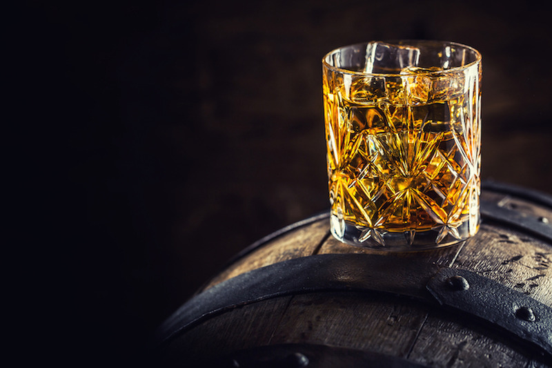 ウイスキー好きなら知っておきたい！ジャパニーズウイスキーで使われてる「ミズナラ樽」とは？