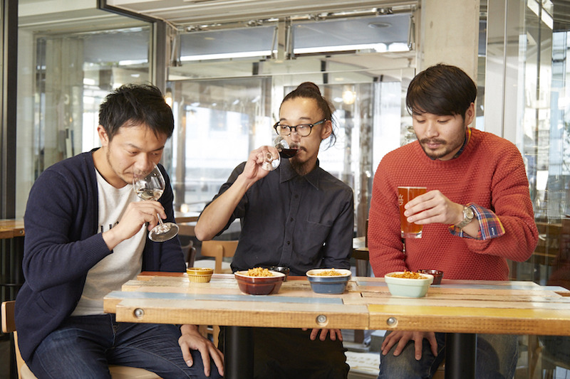 お酒の専門家がマジで検証！ベビースターラーメンに合うお酒はなに？