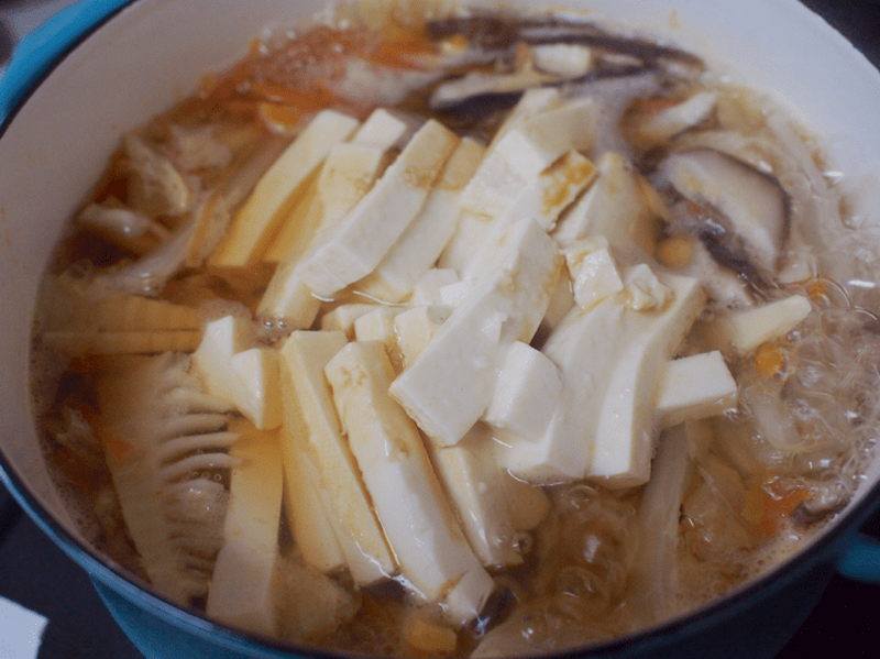 【レシピ】酸味と辛味が後引くうまさ！「具だくさん酸辣湯」