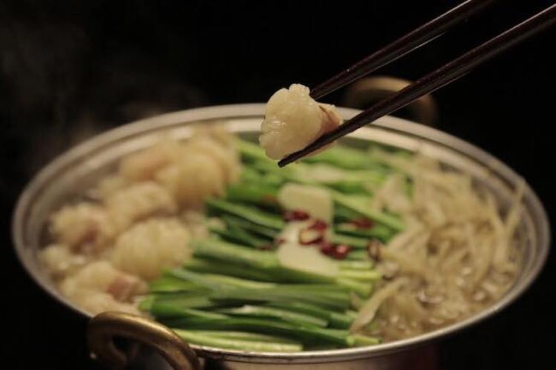 朝〆の新鮮な“デイゼロもつ”が食べられる！「恵比寿 ふじ屋」に行ってきた