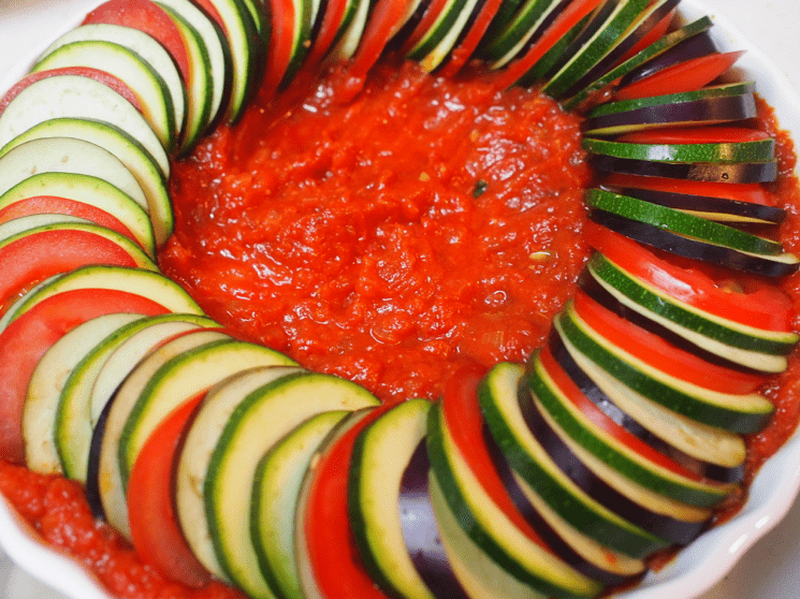 【レシピ】夏野菜で作る！華やか一皿「映画の中のラタトゥイユ」