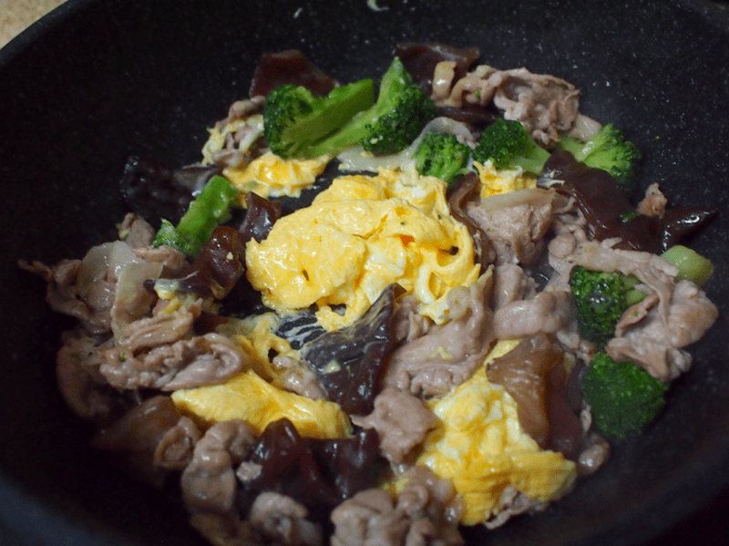 【レシピ】ふわふわ卵がたまらない！「きくらげと豚肉の卵炒め」