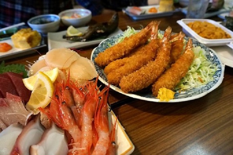 魚三酒場　料理　写真