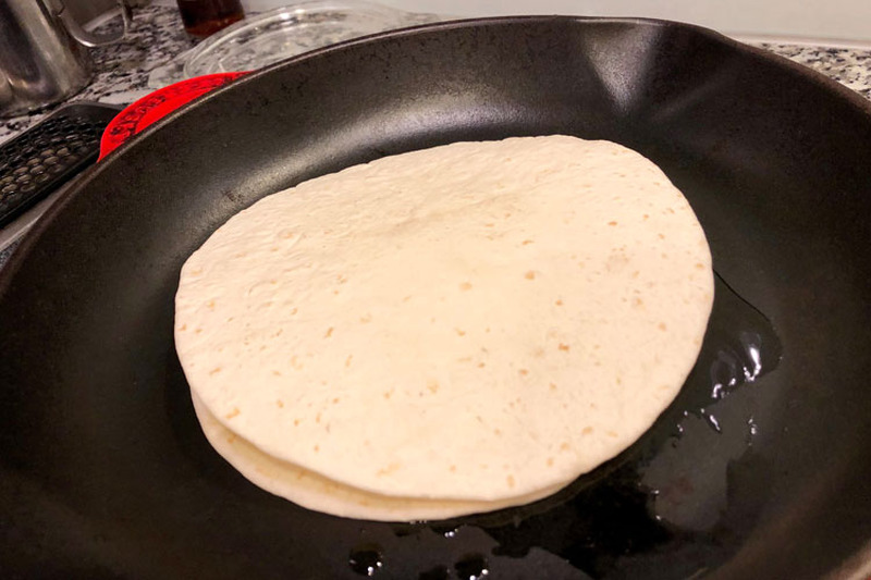 【レシピ】ビールと合う簡単メキシカン料理「チーズケセディーヤ」