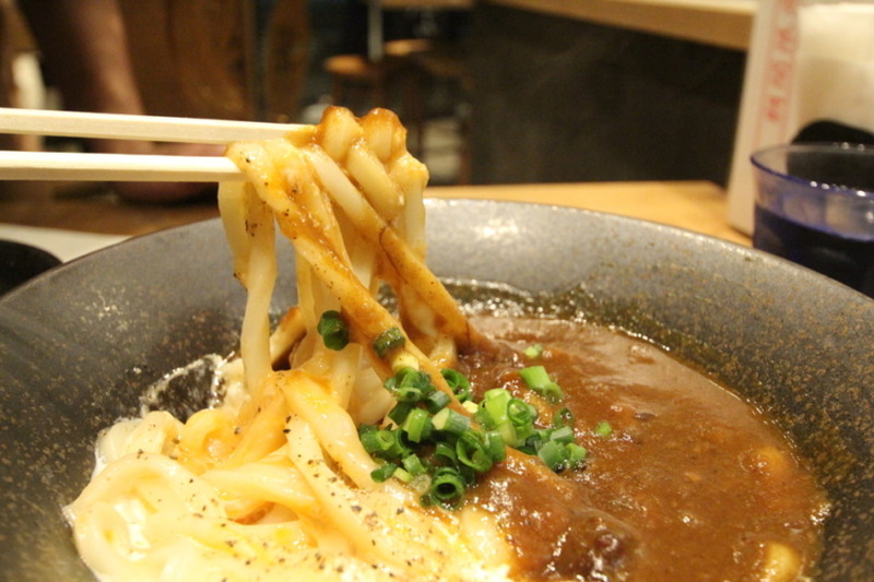 女性一人でも入りやすい！お洒落なうどん酒場「山下本気うどん」に行ってきた