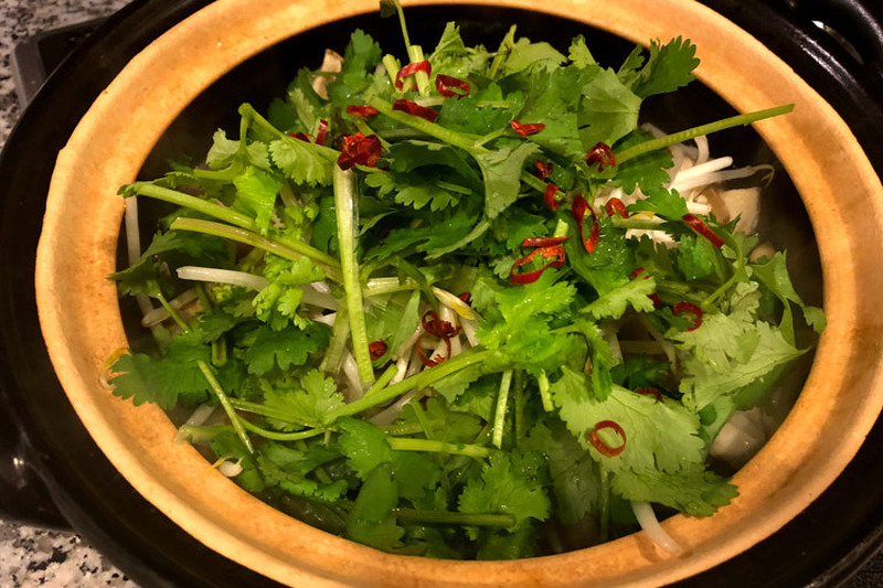 【レシピ】あのベトナム料理を和風なお鍋にアレンジ「和風フォー鍋」