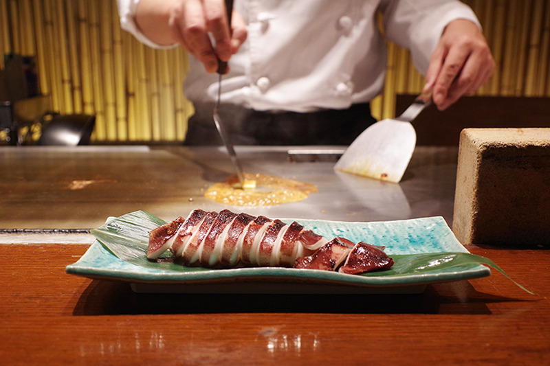 驚きのコスパ！高級鉄板焼きが手頃な価格で味わえる「鉄火炉火」に行ってきた