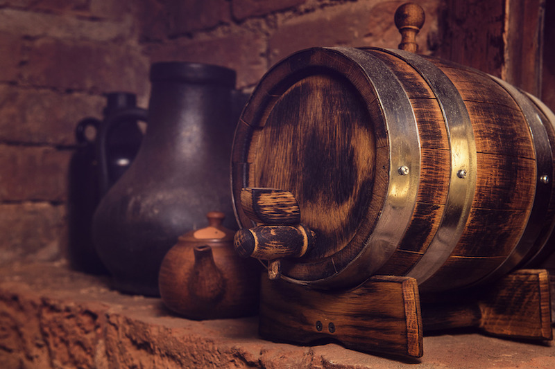 ウィスキーを樽熟成させるのは何故？味わいの変化や樽の特徴を解説
