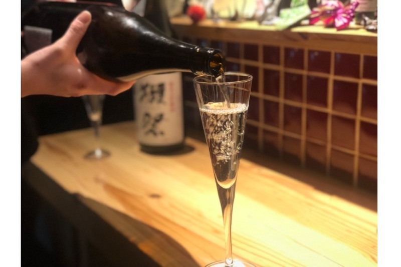 プレミアム日本酒が1杯29円！？肉（29）の日は「恵比寿ふじ屋」へGO