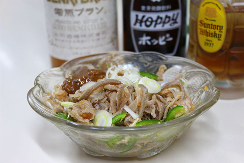 愛すべき十条の謎店「やきとり 神ちゃん」を訪問！精肉店出身の72歳店主が作る「月見ポケットつくね」は絶品