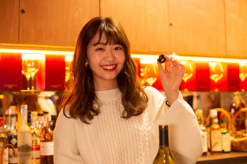 ワイン好きならおさえておきたい！碓井玲菜がソムリエに“ワインの正しい開け方”を聞いてきた