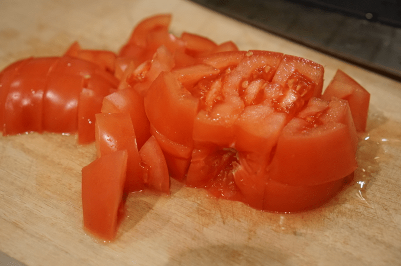 【レシピ】失敗なしの絶品「チキンとトマトのモッツアレラ煮」