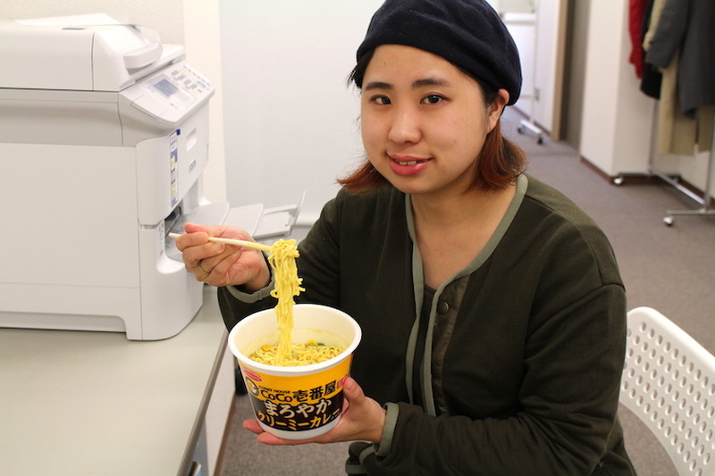 【レビュー】辛いものが苦手な方にもオススメ！「CoCo壱番屋監修　まろやかクリーミーカレーラーメン」を食べてみた