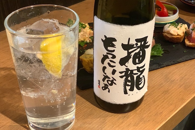 【レモンザムライのレモンサワー放浪記】レモンサワーと日本酒が魅力！高円寺「酒場ニホレモ」に行ってきた