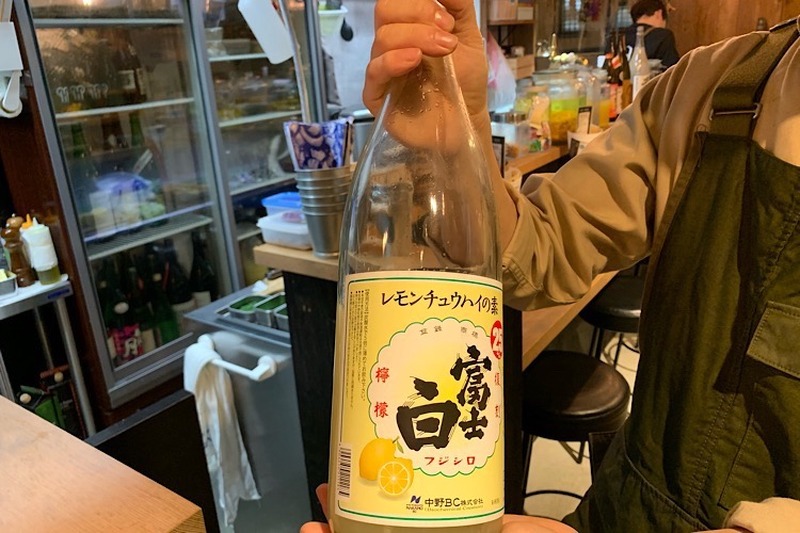 【レモンザムライのレモンサワー放浪記】レモンサワーと日本酒が魅力！高円寺「酒場ニホレモ」に行ってきた