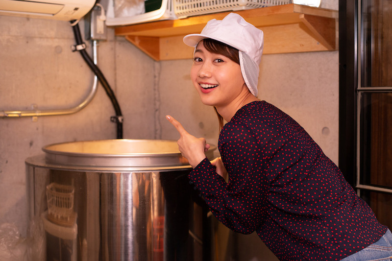 日本酒だけど日本酒じゃない！？きき酒師タレント・高田秋が「どぶろく」の基礎をプロに聞いてきた