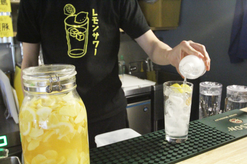 4種類の自家製レモンサワーが飲める！西荻窪「stand kitchen Lepont」に行ってきた