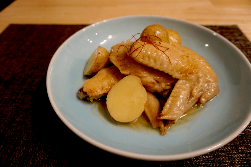 【レシピ】とろとろお肉としみしみ新じゃがの「手羽じゃが」