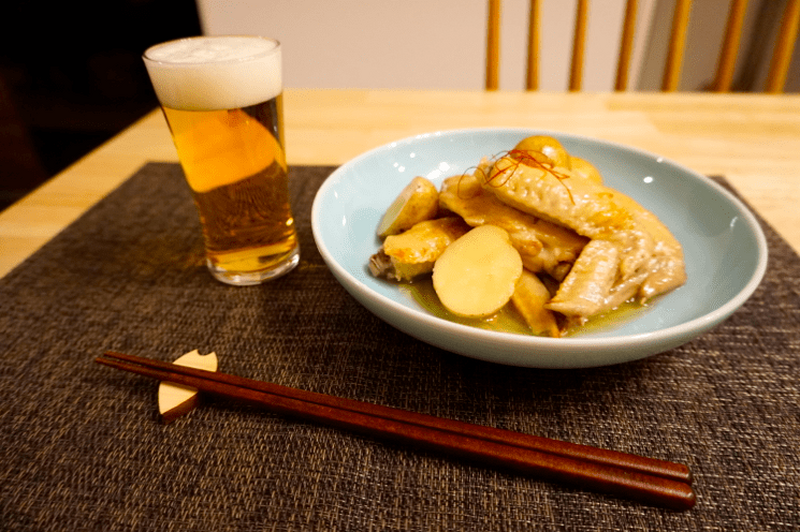 【レシピ】とろとろお肉としみしみ新じゃがの「手羽じゃが」
