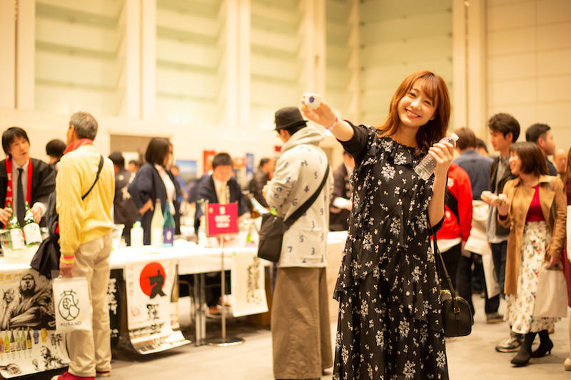 日本酒フェスはこう楽しむ！利き酒師タレント・高田秋が酒イベントを120%楽しむ方法を学んできた