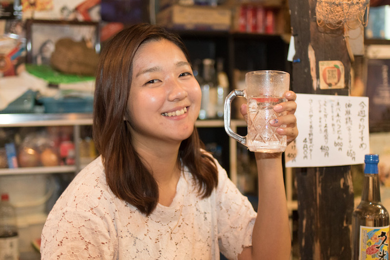 泡盛ガール&泡盛の女王と行く！沖縄酒場放浪紀