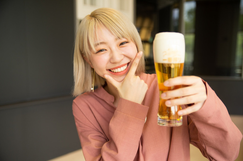 家の缶ビールが数倍美味くなる！？大矢梨華子がキリンビール工場で“三度注ぎ”を学んできた