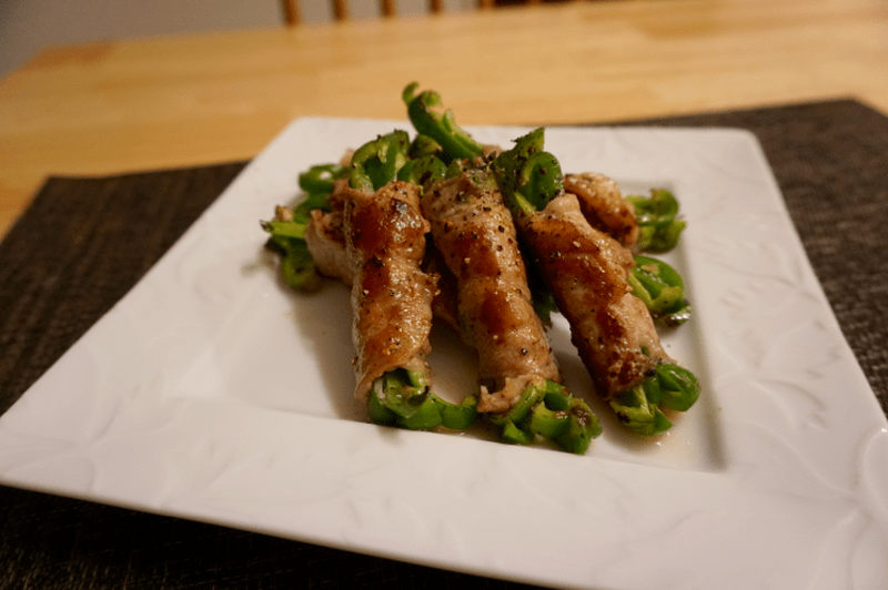 【レシピ】甘くて柔らかい旬野菜「肉巻きピーマンの塩焼き」