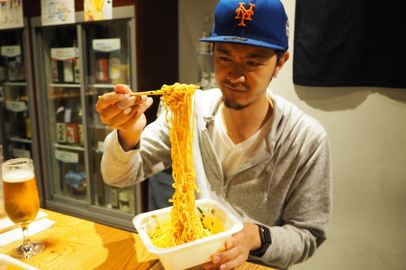 本当に辛いカップ麺はどれだ！激辛カップ麺9種をnomooo編集部で食べ比べてみた