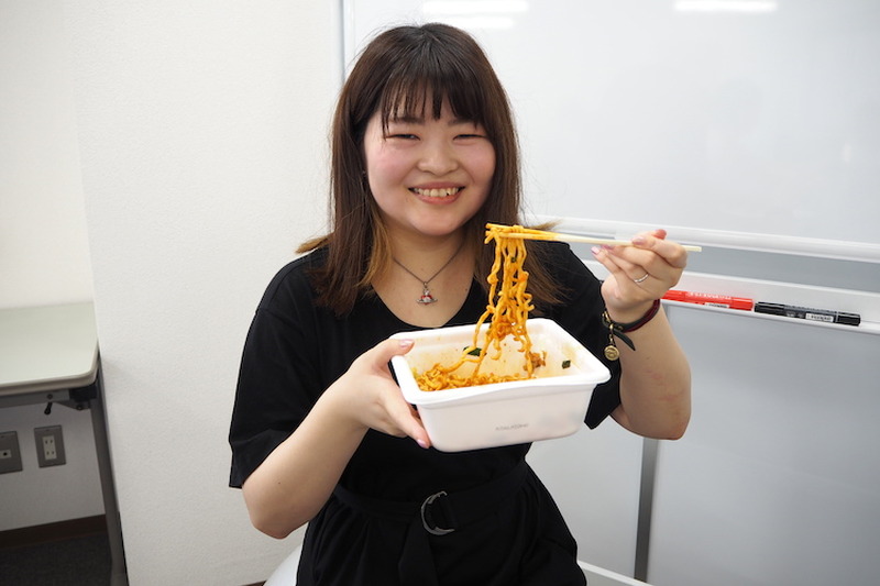 本当に辛いカップ麺はどれだ！激辛カップ麺9種をnomooo編集部で食べ比べてみた