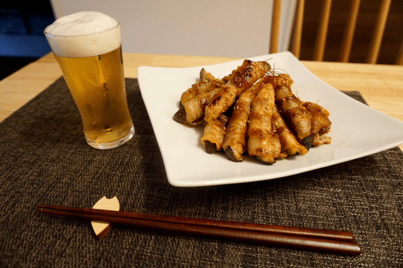 【レシピ】旨辛で最高にビールが進む！「豚巻き茄子の味噌焼」