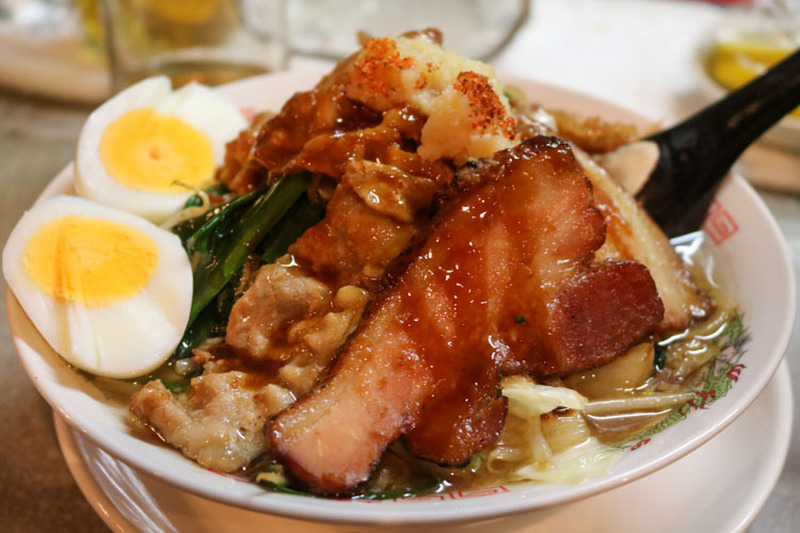 二郎系ラーメンが食べられるスナック！？赤羽で話題の「スナック雪子」に行ってきた