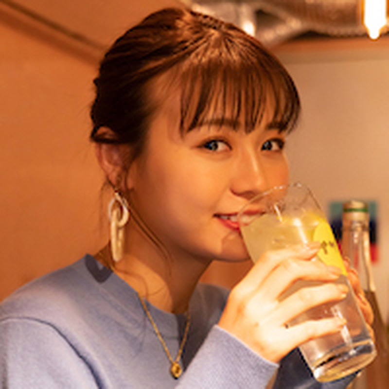 一手間だけで美味しくなる！井口綾子が「レモンサワー×焼酎」の相性について学んできた