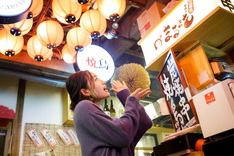 本物の酒好きはどうジャッジする？お酒好きが集まる横丁で「抹茶ハイ」を飲み比べてもらった