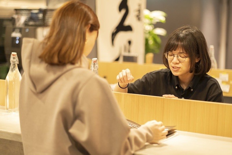 未来日本酒店の店長