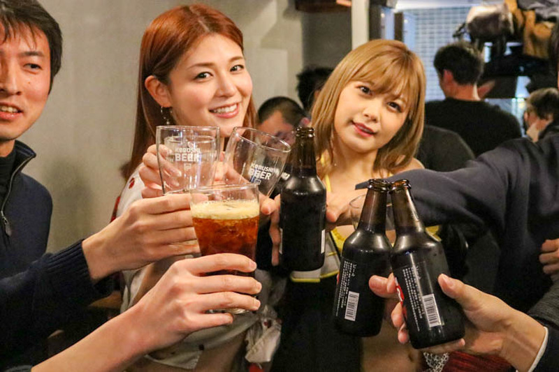 AV女優がビジネス交流会にやって来た！？渋谷「KOBUSHI BEER LOUNGE ＆ BAR」に潜入取材