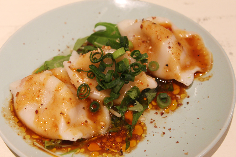 SNS映えする餃子専門店！？「トーキョーギョーザクラブ」は飲んべえにも寄り添ってくれる酒場だった