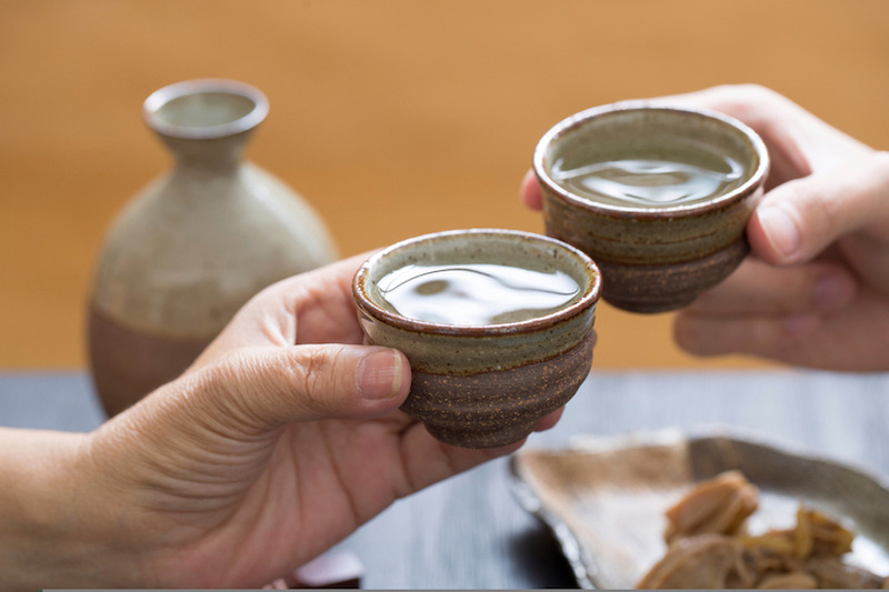 Toast,With,Sake,,Drink,With,Japanese,Friends