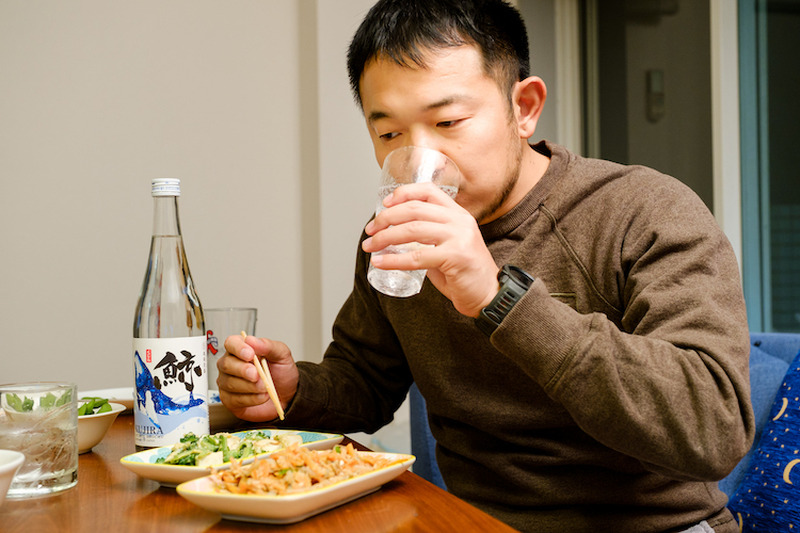 自宅にいながら沖縄気分！泡盛×沖縄料理の宅飲みでリモート沖縄旅行してみた