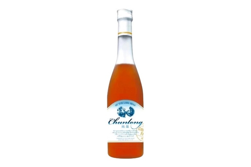 8年物の原酒を中心にブレンド！カラメルフリー紹興酒「古越龍山 純龍」発売
