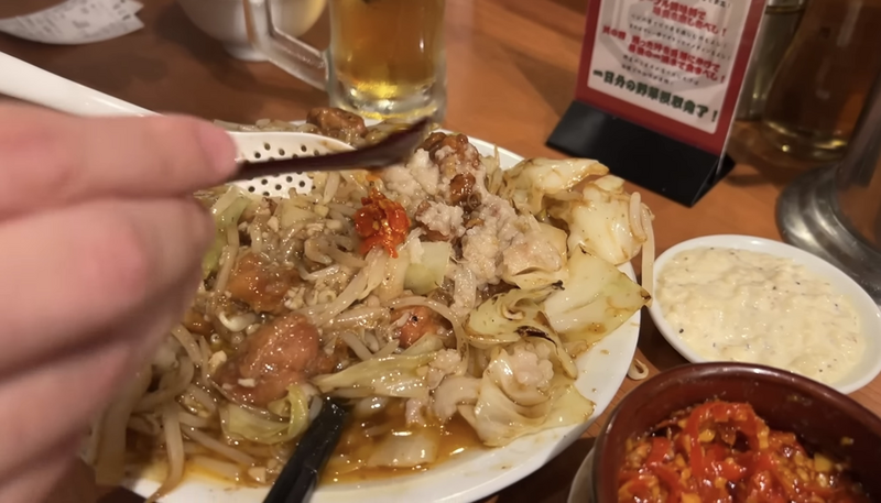 【動画あり】SNSで話題騒然！二郎系野菜炒め「肉野菜炒めベジ郎」が酒のツマミに最高すぎる