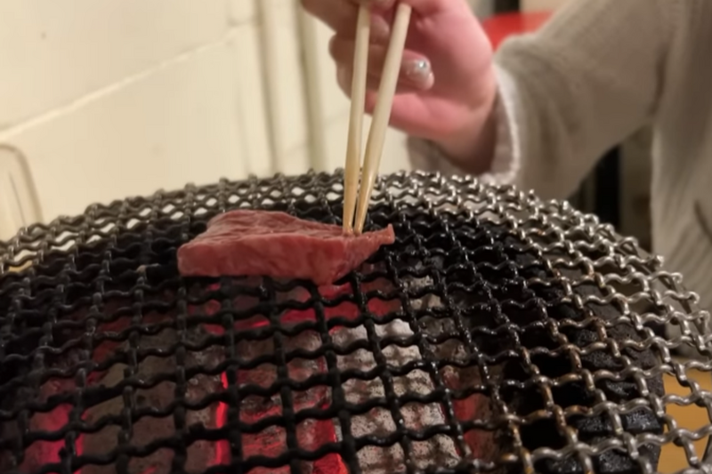 【動画あり】焼肉350円～お酒290円～！コスパ最高酒飲み御用達の焼肉屋「鶴松2号店」に行ってきた