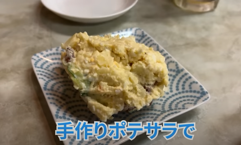 【動画あり】旨すぎ＆激安コスパ最強！餃子10個で400円の居酒屋「餃子とワイン屋」に行ってきた