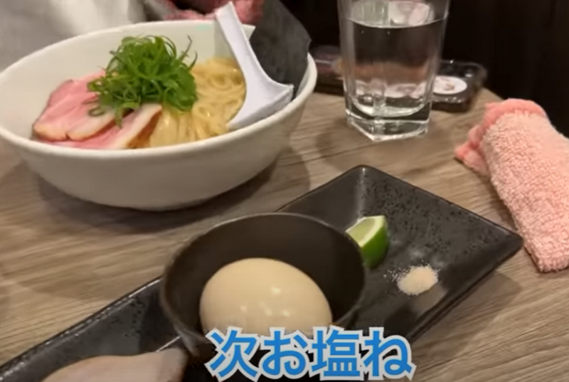 【動画あり】もっと早く行くべきだった...。ラーメンが絶品すぎる！宮崎料理居酒屋「だれやめや」に行ってきた