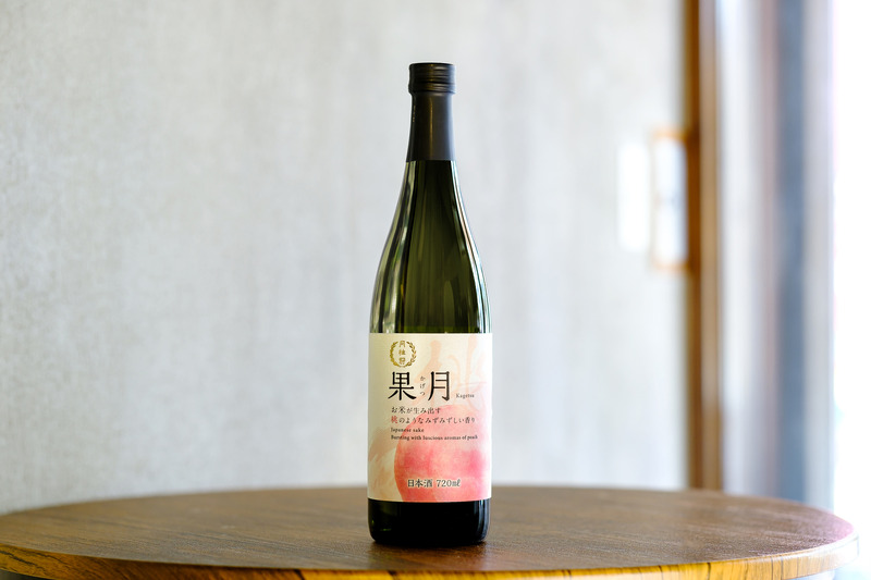 果実のようなの香りがする日本酒！？初心者にもおすすめの日本酒・月桂冠「果月」徹底レビュー（桃）